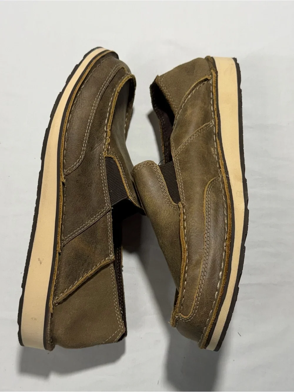 Like New ARIAT BOMBER CRUISER SHOES